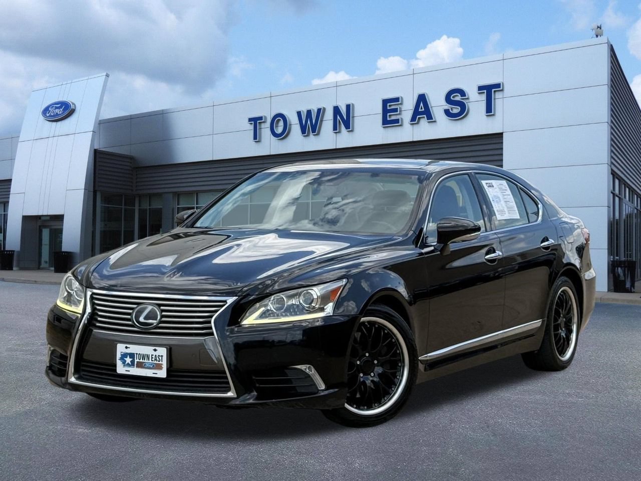 Used 2015 Lexus LS 460 AWD w/ Comfort Package
