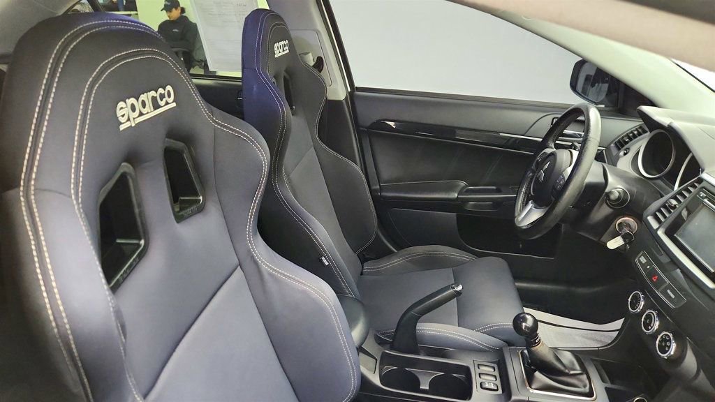 Used 2015 Mitsubishi Lancer Evolution GSR image 21