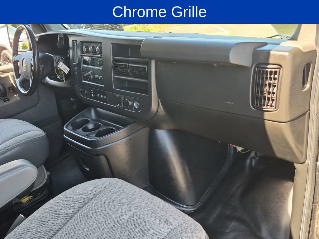 Used 2021 Chevrolet Express 2500 w/ Driver Convenience Package RWD image 19