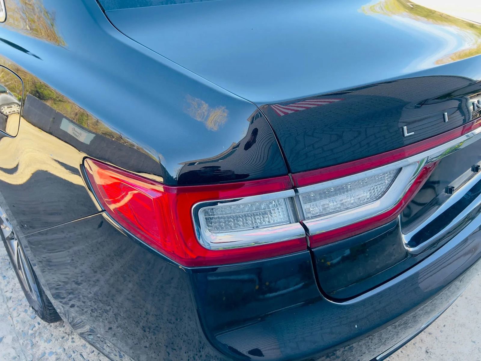 Used 2019 Lincoln Continental AWD w/ Equipment Group 500A image 9