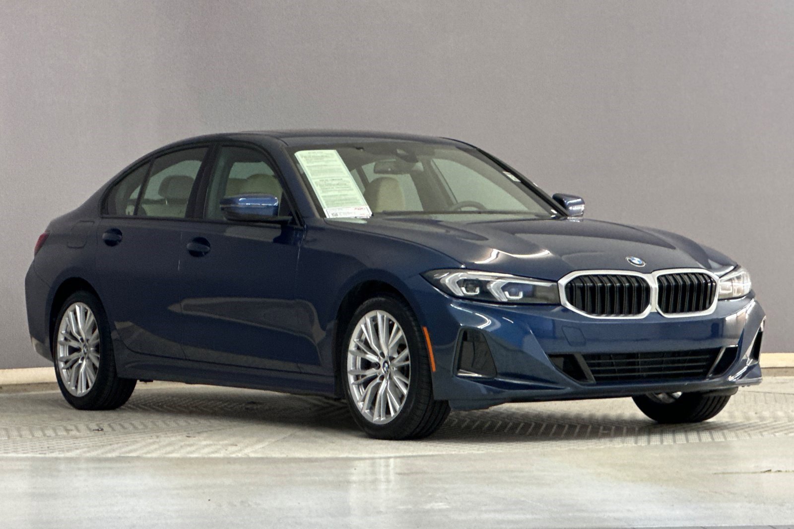 Certified 2023 BMW 330i Sedan w/ Premium Package image 6