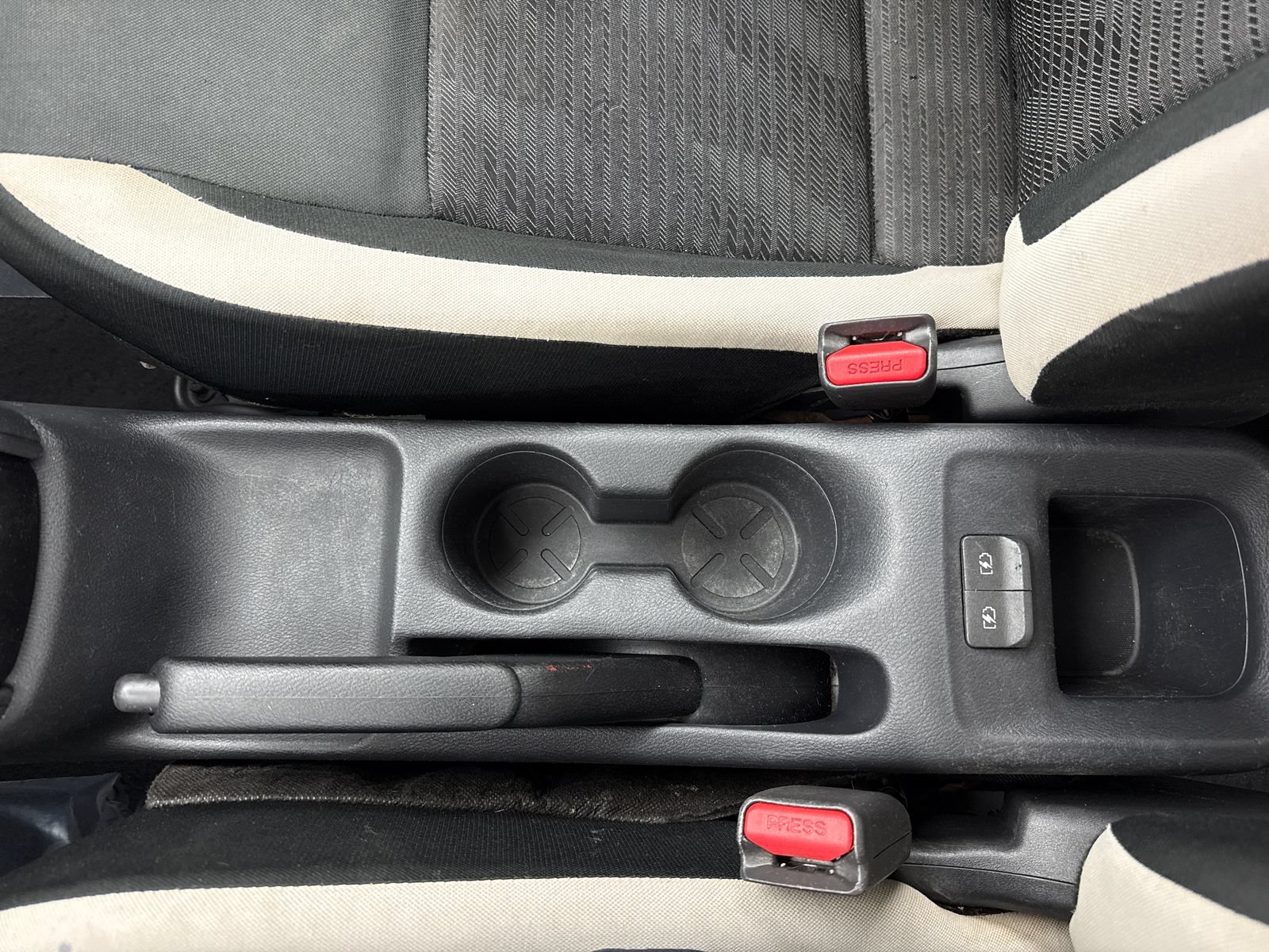 Used 2021 Nissan Versa SV FWD image 29