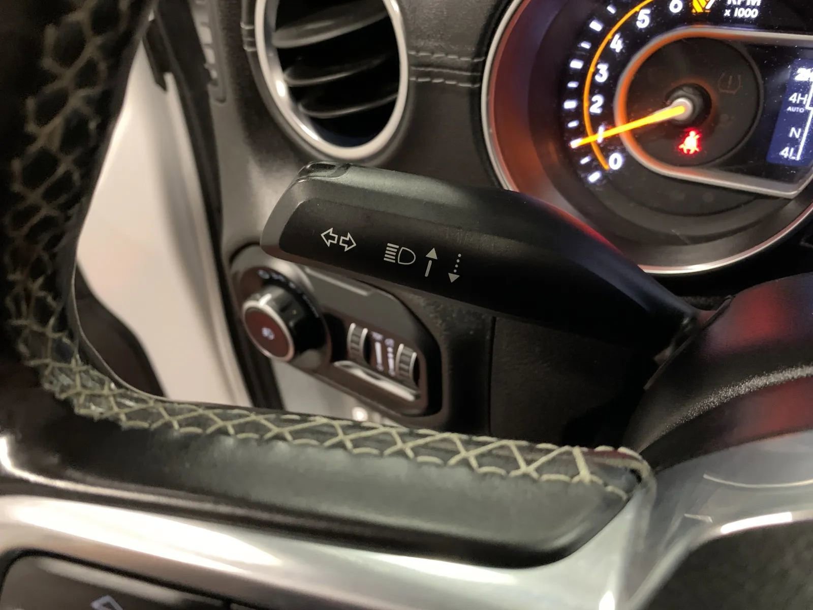 Used 2019 Jeep Wrangler Unlimited Sahara w/ Dual Top Group image 27