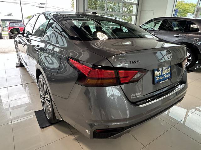 Used 2023 Nissan Altima 2.5 SL AWD/4WD image 10