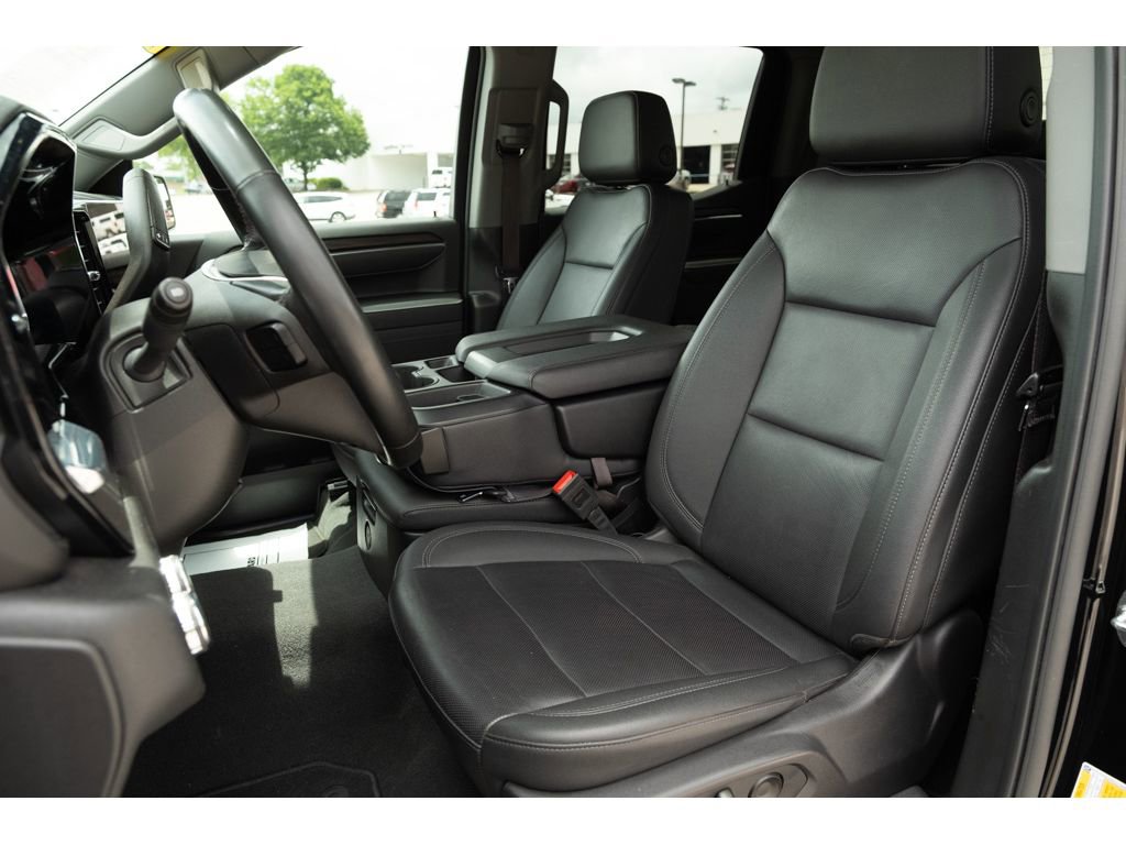 Used 2025 GMC Sierra 1500 SLT AWD/4WD image 12