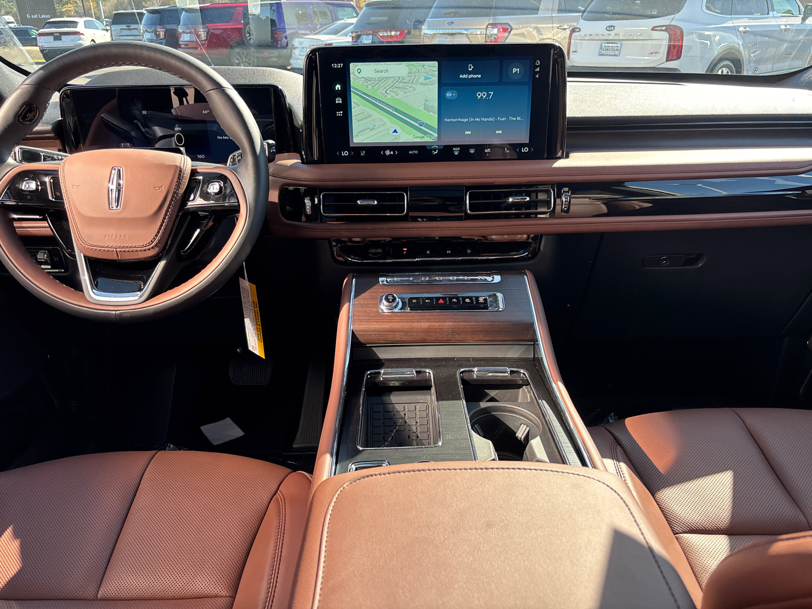 New 2027 Lincoln Aviator Reserve w/ Jet Appearance Package AWD/4WD image 27