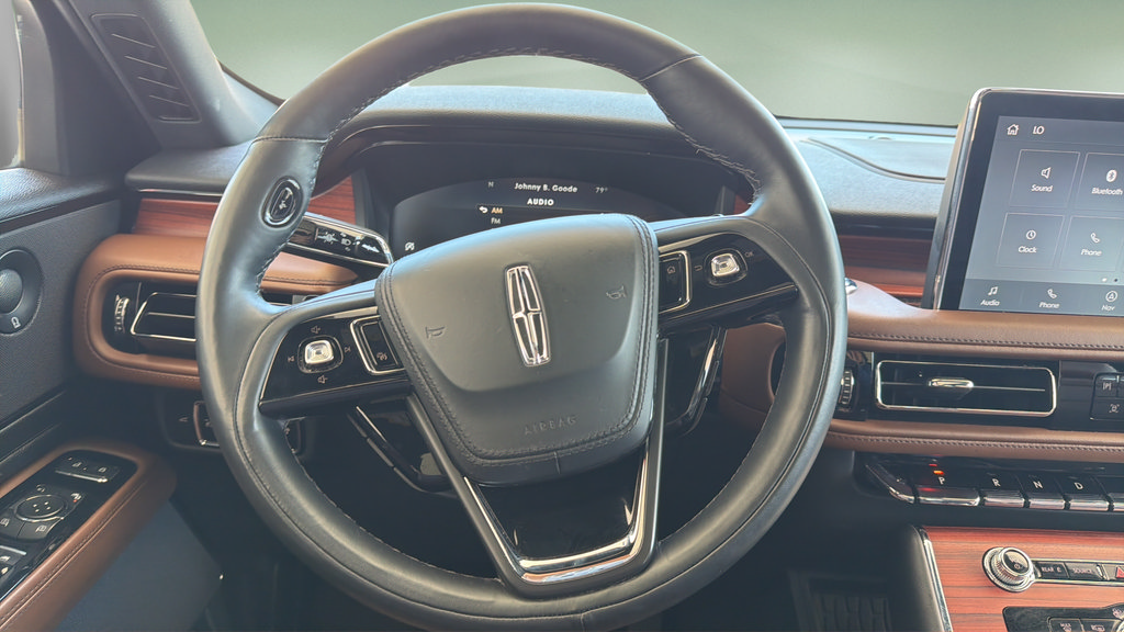 Used 2024 Lincoln Aviator Reserve w/ Equipment Group 201A AWD/4WD image 9