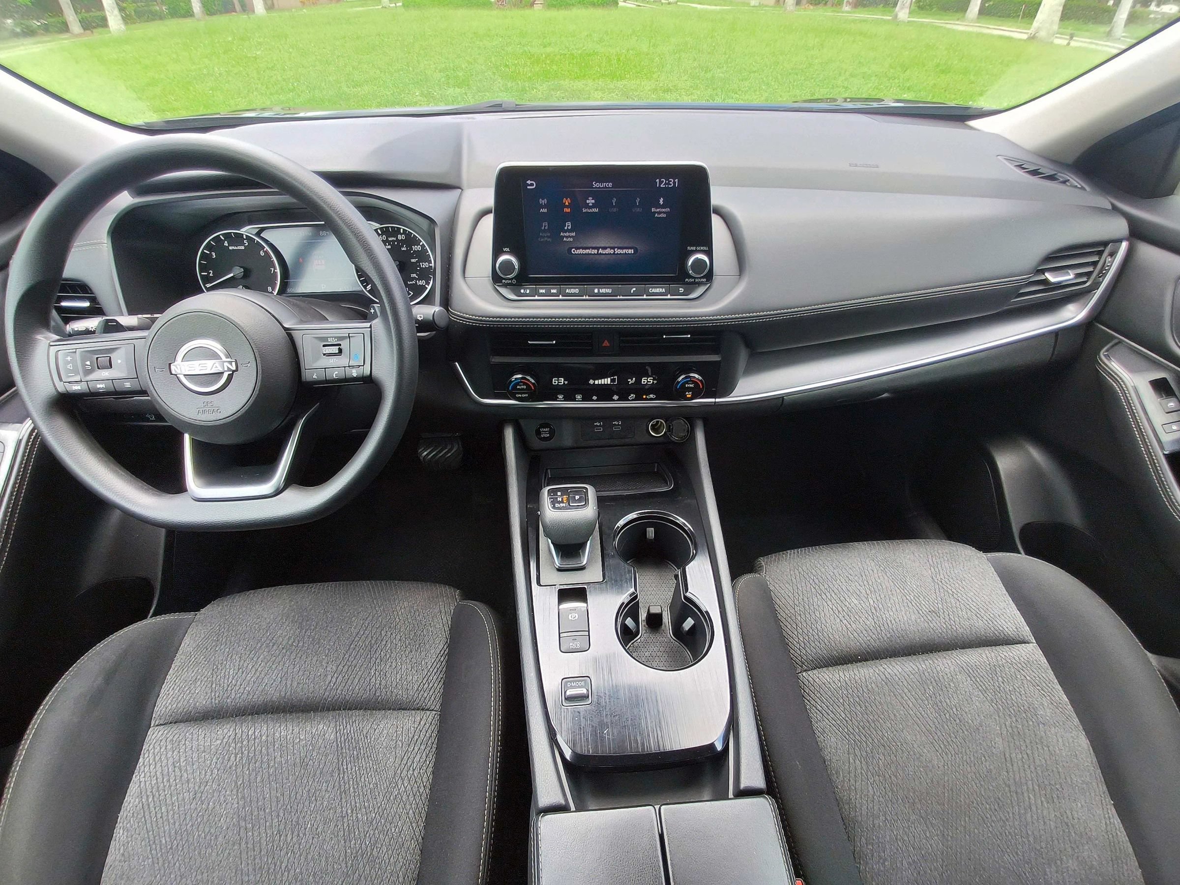 Used 2024 Nissan Rogue SV FWD image 11