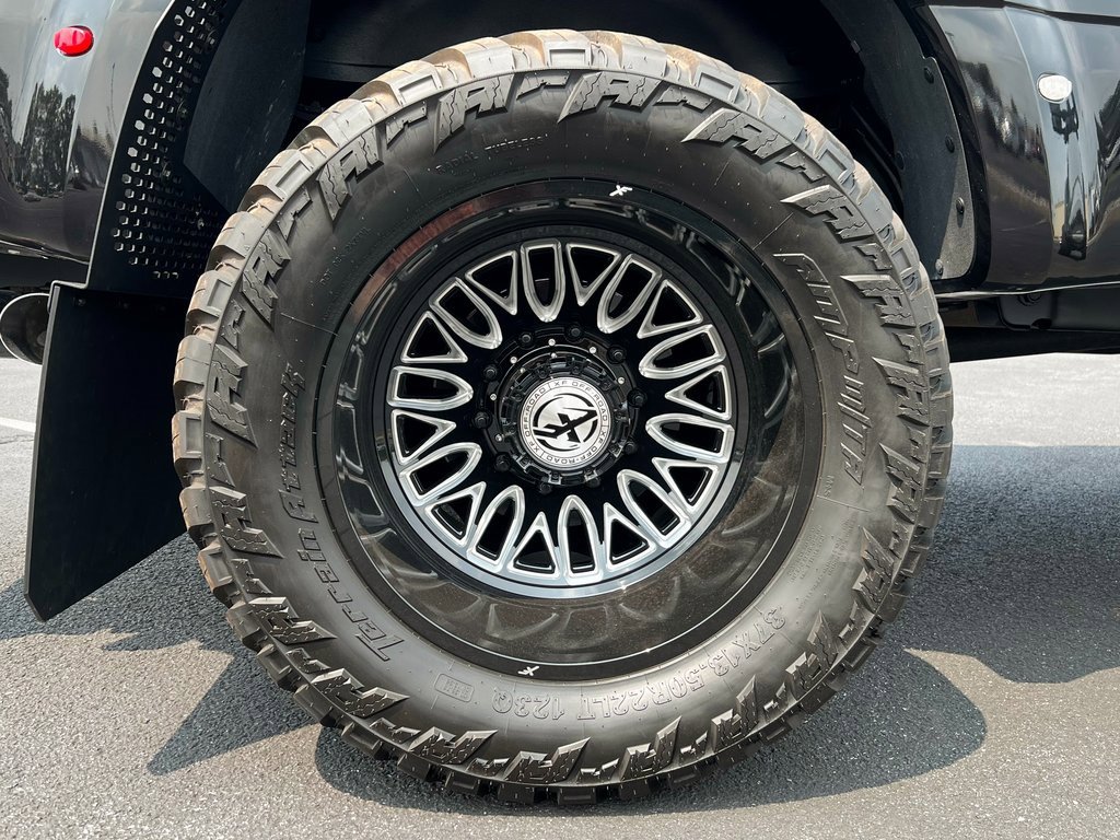 Used 2024 Ford F450 Platinum image 17