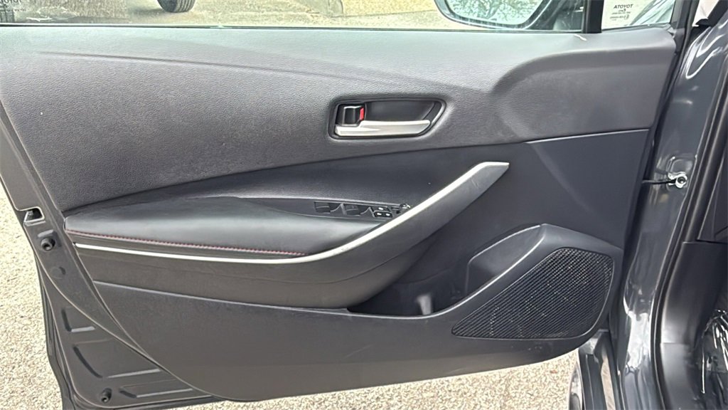 Used 2025 Toyota Corolla SE image 18