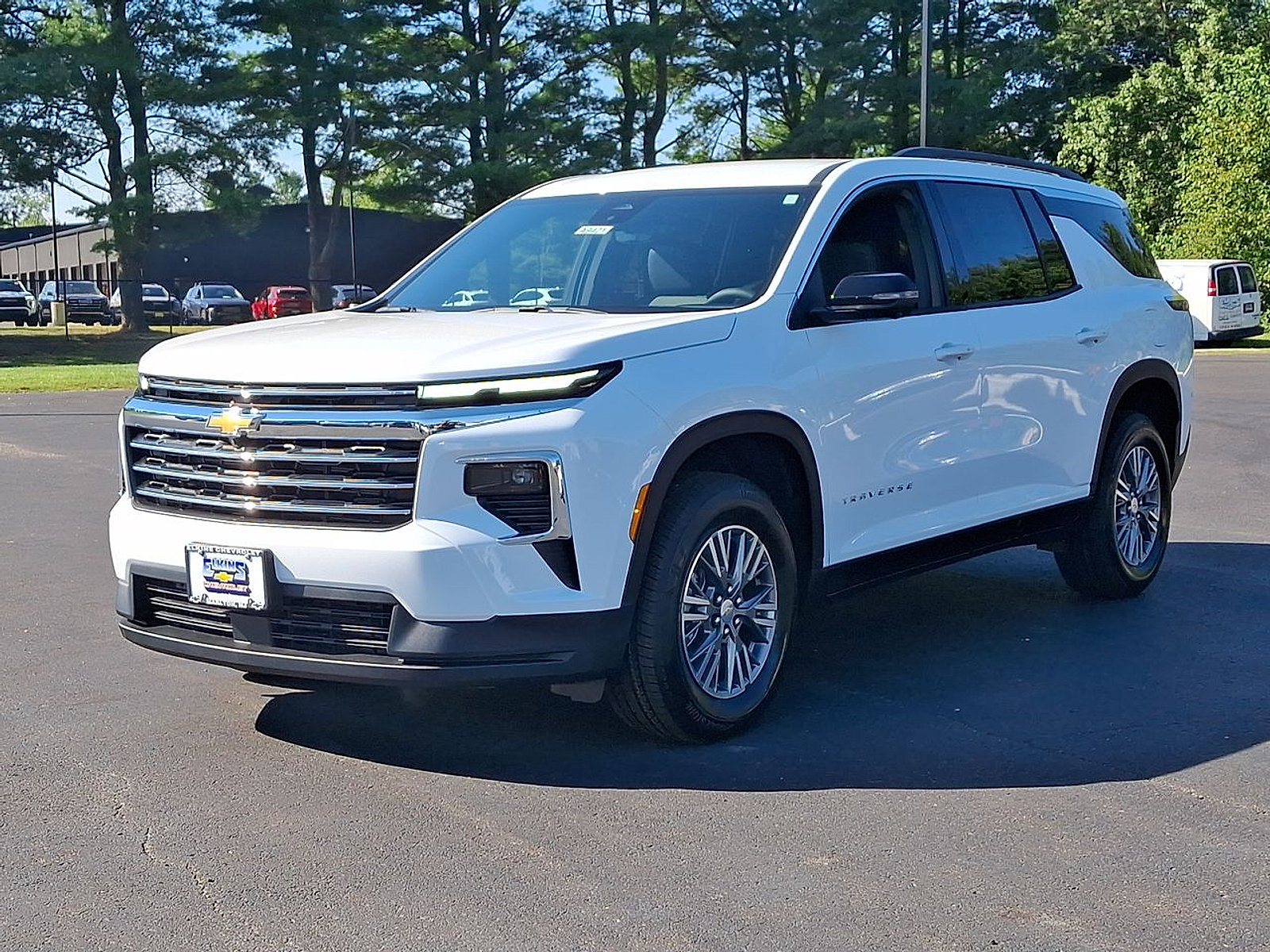 New 2027 Chevrolet Traverse LT w/ Driver Confidence Package AWD/4WD image 10