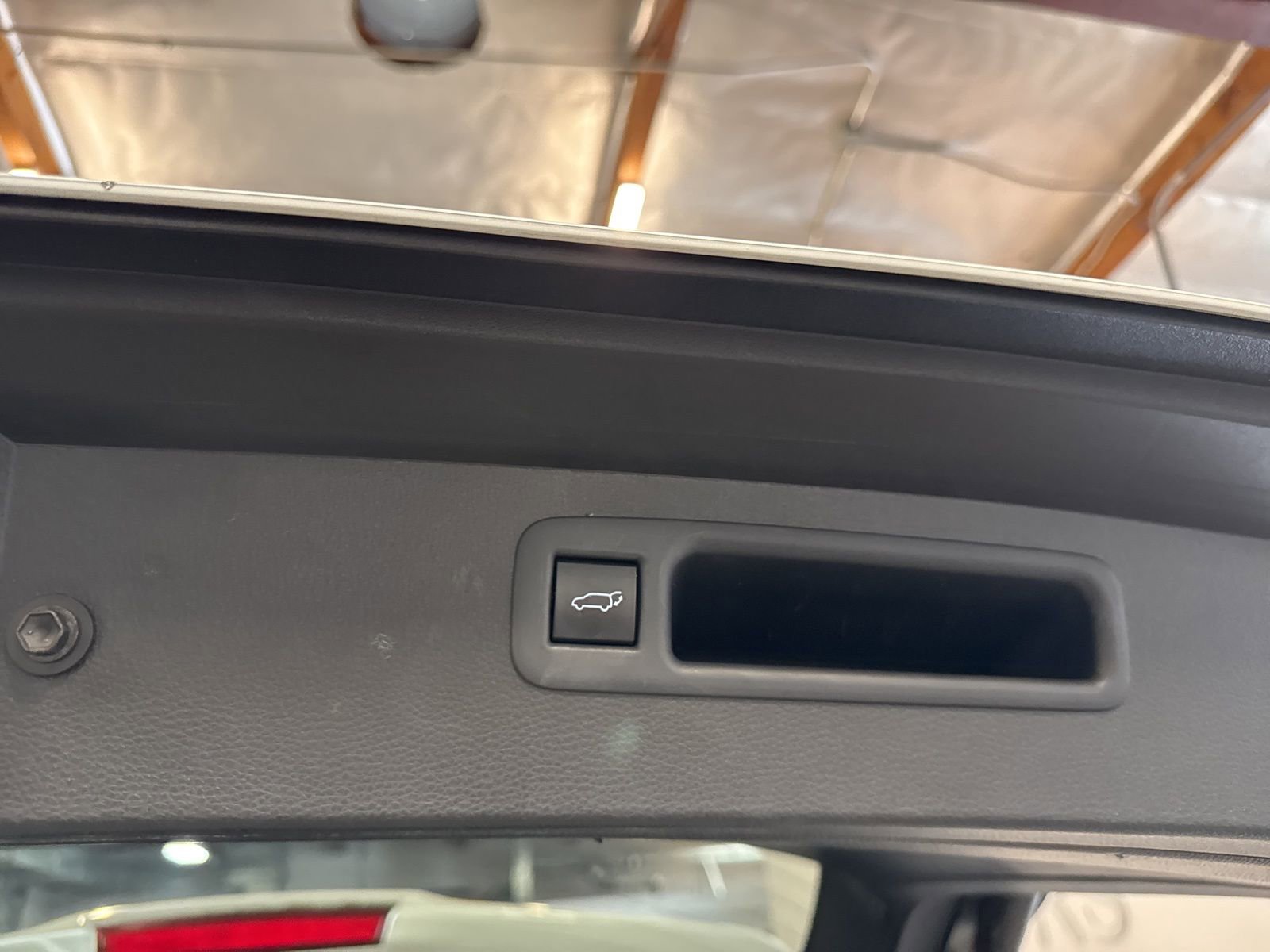 Used 2023 Toyota Highlander XLE image 32