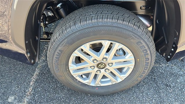 New 2026 Toyota Tundra SR5 w/ SR5 Convenience Package image 9