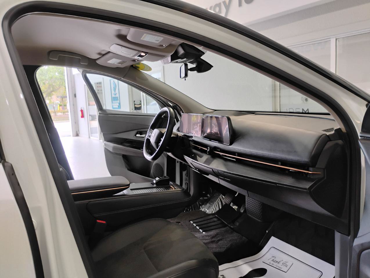 Used 2024 Nissan Ariya AWD image 84