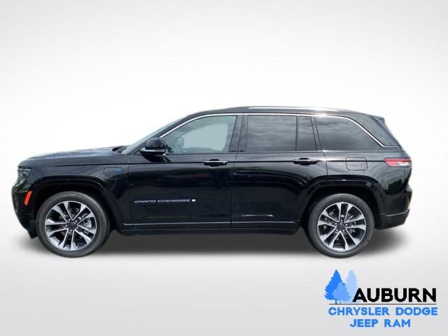 Used 2023 Jeep Grand Cherokee Overland AWD/4WD image 4