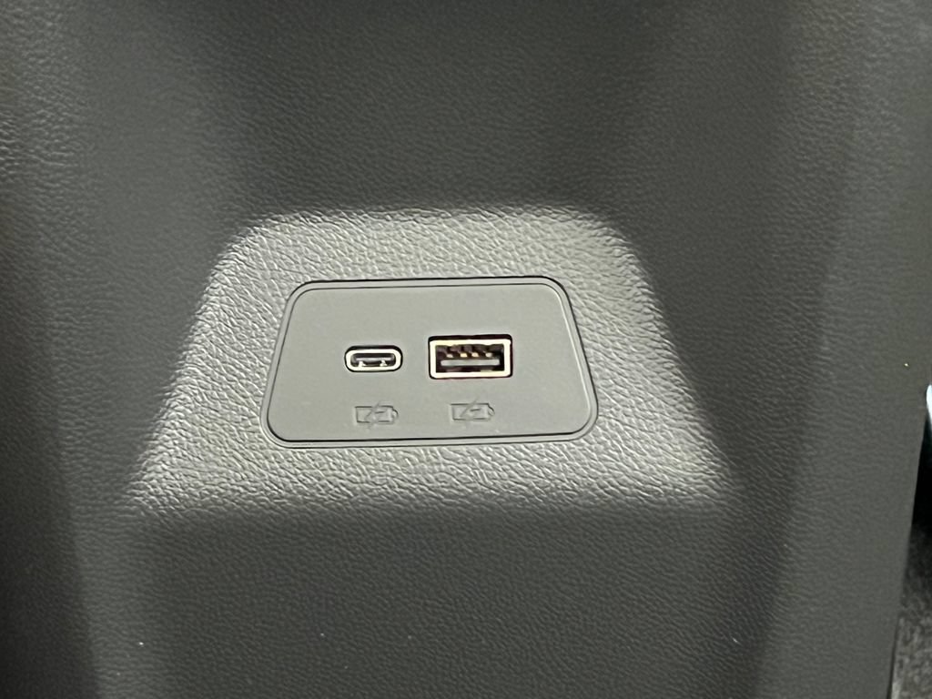 New 2026 Buick Envision Sport Touring AWD/4WD image 38