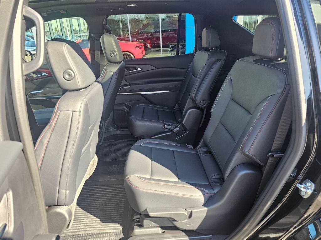 New 2026 Chevrolet Traverse Z71 w/ Driver Confidence Package image 17