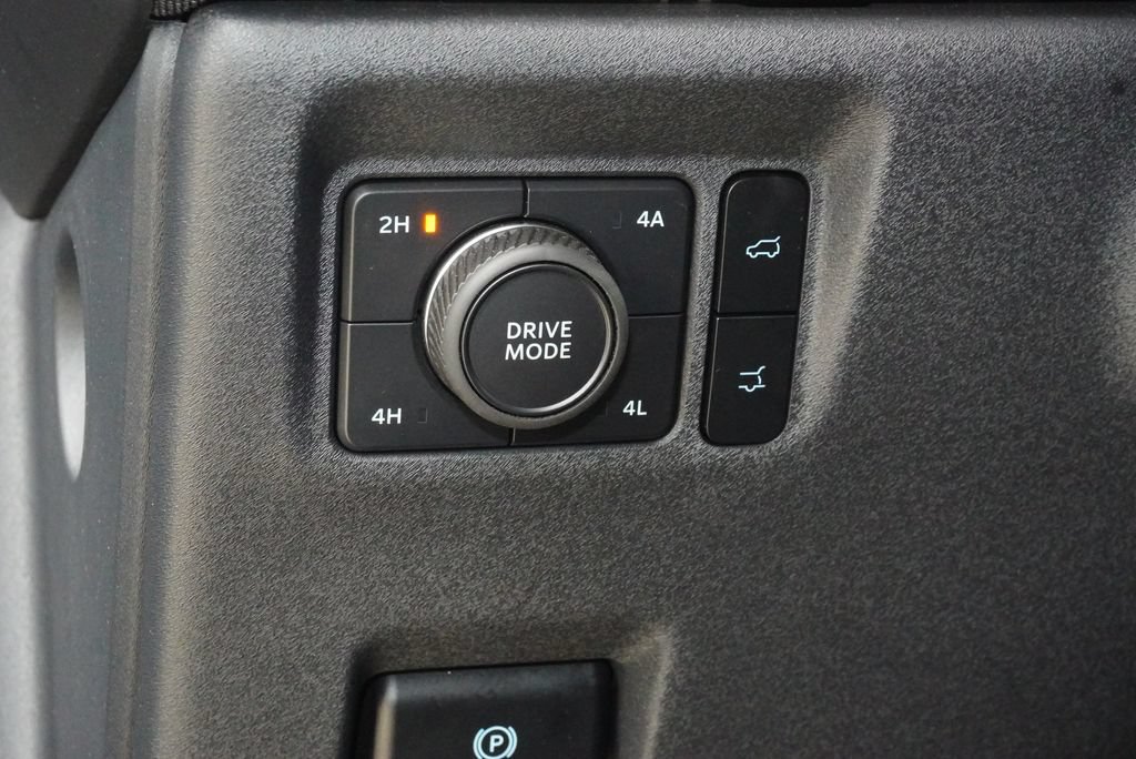 Used 2025 Ford Expedition Max Active AWD/4WD image 24