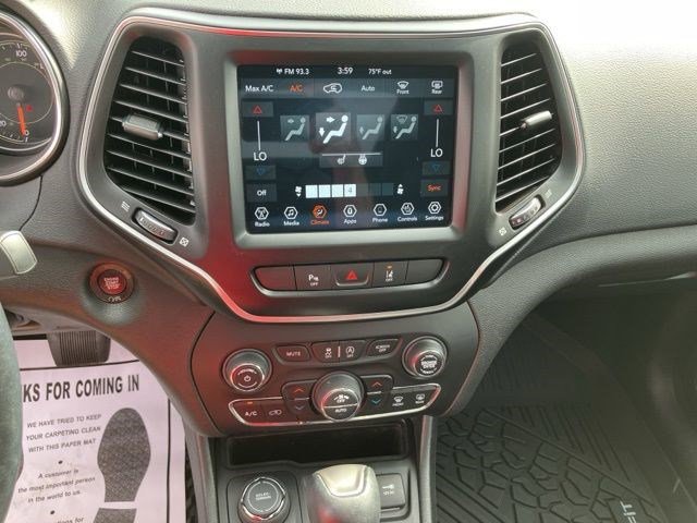 Certified 2021 Jeep Cherokee Latitude Lux 80th Anniv w/ Quick Order Package 26U 80TH image 18