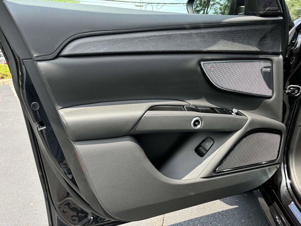 New 2024 Maserati Grecale GT image 27