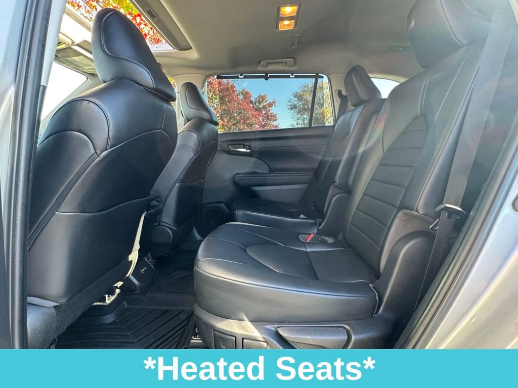 Used 2022 Toyota Highlander XLE image 18