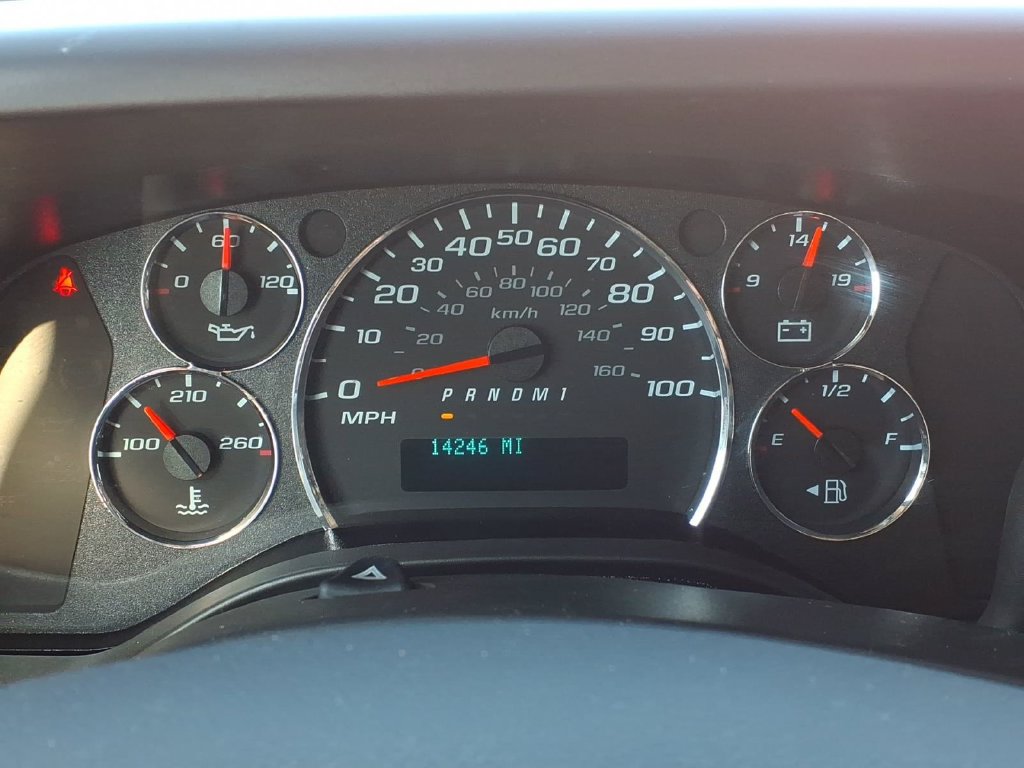 Used 2025 GMC Savana 2500 w/ Driver Convenience Package RWD image 24