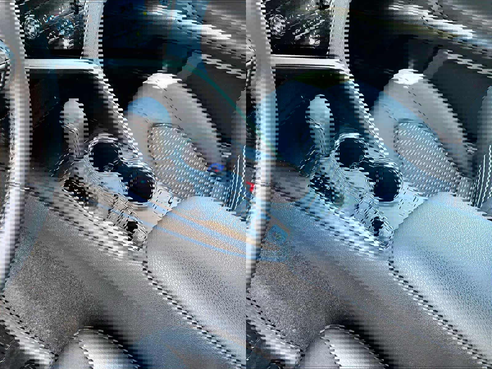 Used 2024 Toyota Camry SE w/ Cold Weather Package AWD/4WD image 20