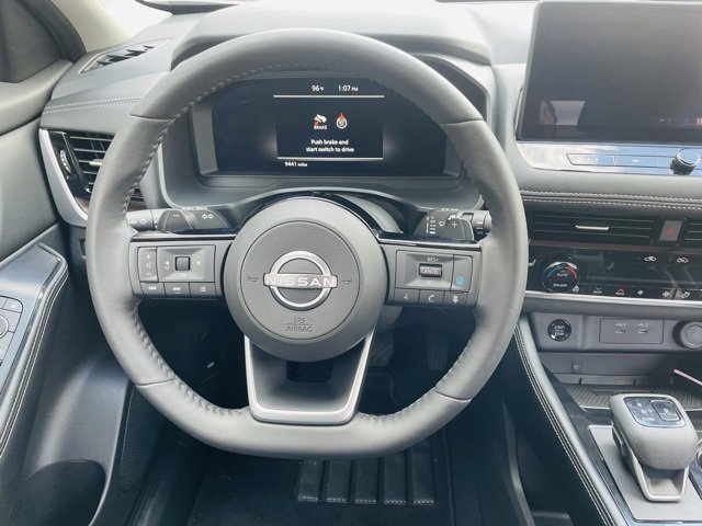 Used 2024 Nissan Rogue Platinum w/ Platinum Premium Package image 18