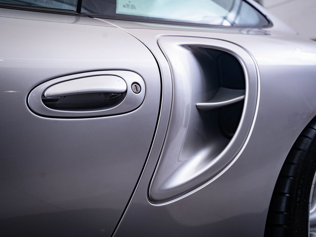 Used 2002 Porsche 911 Turbo image 18