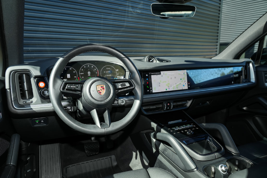 Certified 2026 Porsche Cayenne E-Hybrid AWD/4WD image 31