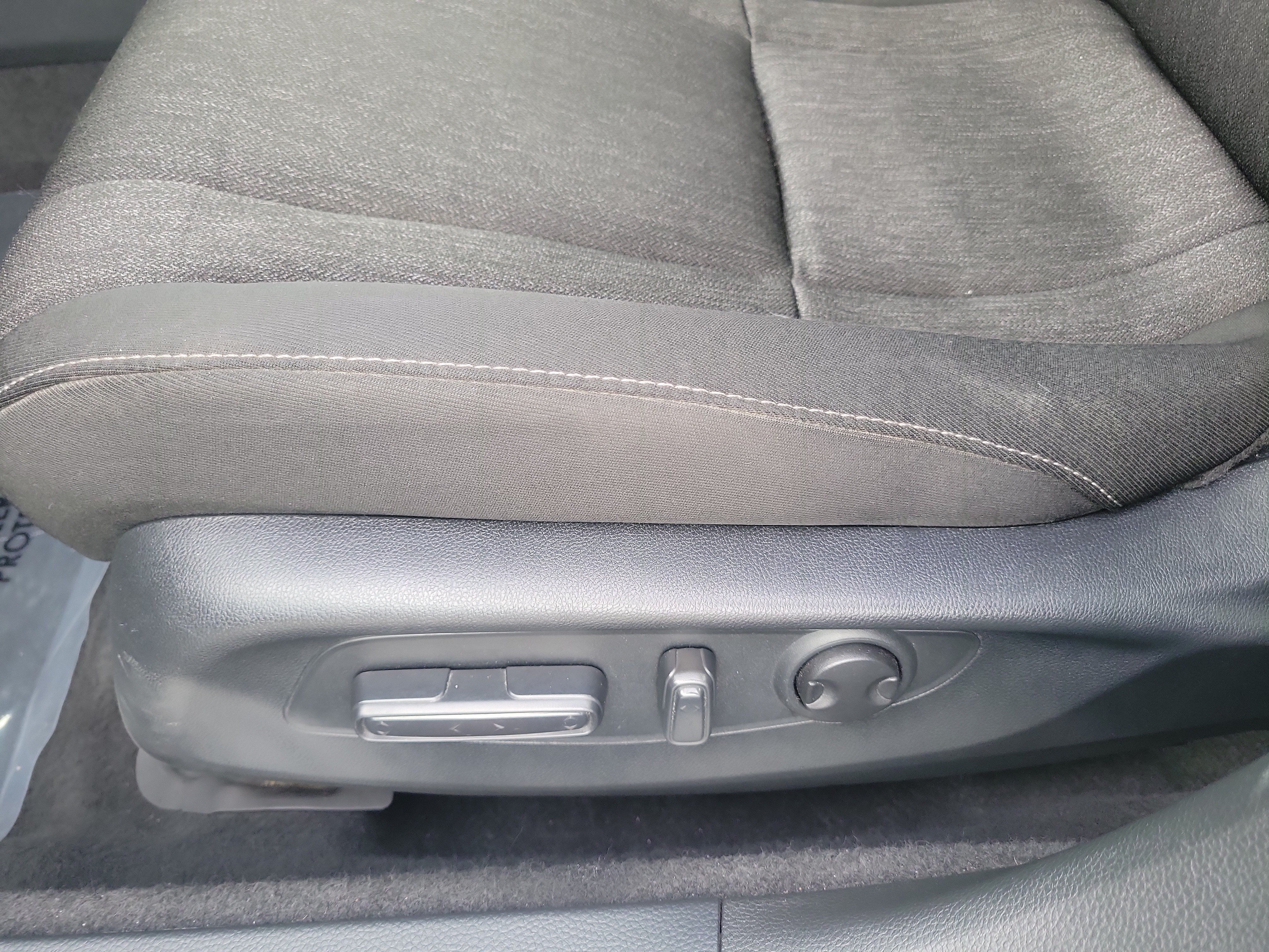 Used 2023 Honda Accord EX image 14