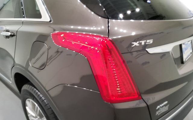 Used 2019 Cadillac XT5 Luxury image 3