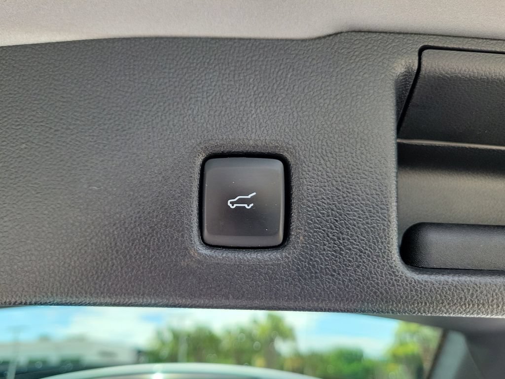 Used 2021 Ford Escape SEL FWD image 11