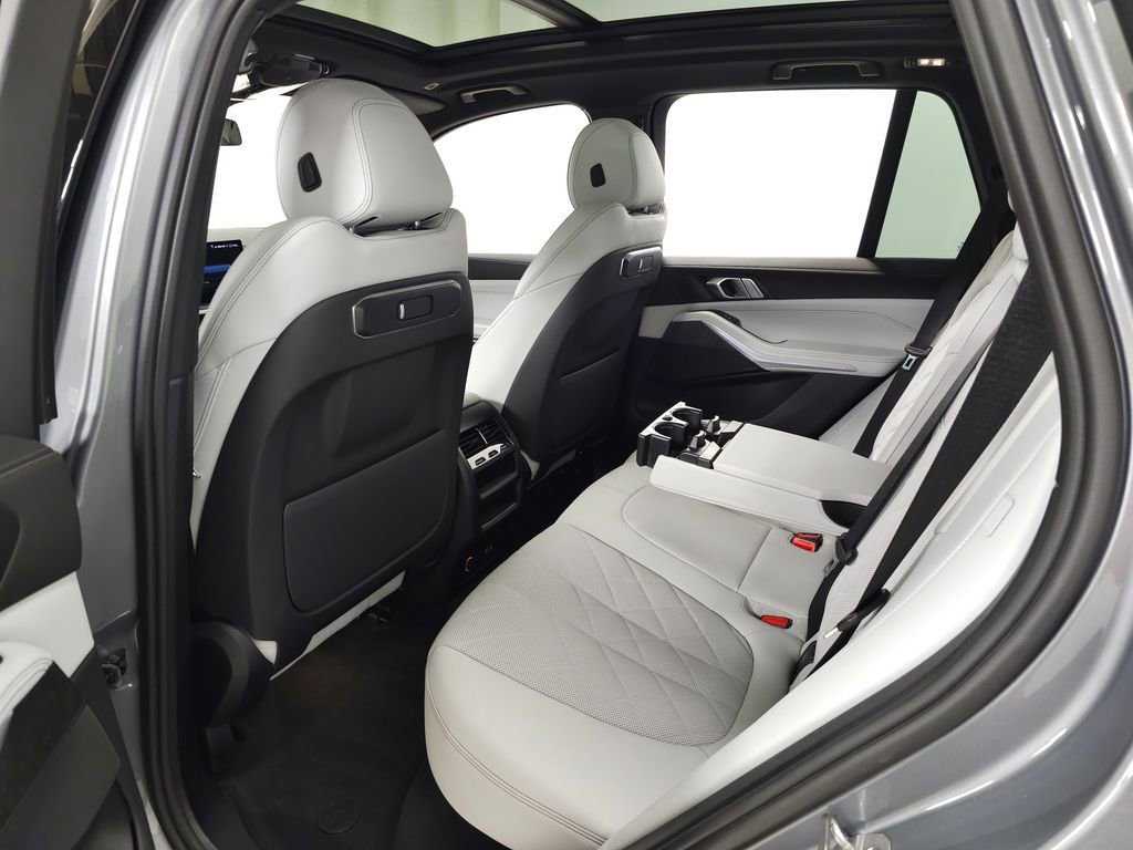Used 2024 BMW X5 xDrive40i image 33