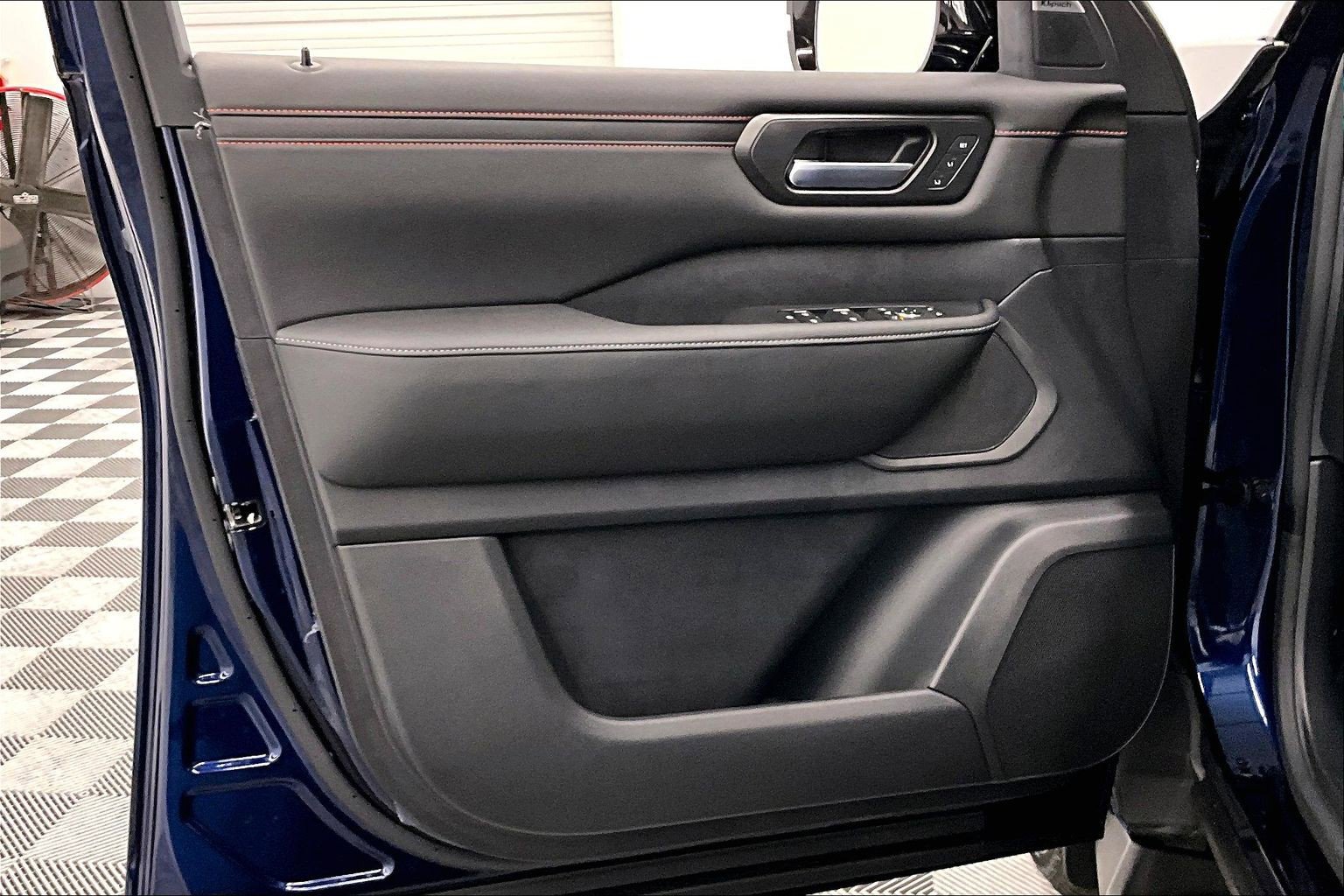 New 2026 Nissan Armada PRO-4X AWD/4WD image 20
