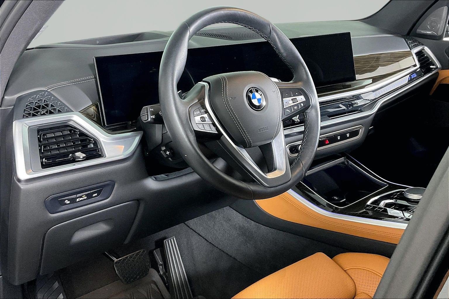 Used 2024 BMW X5 xDrive40i w/ Premium Package AWD/4WD image 12