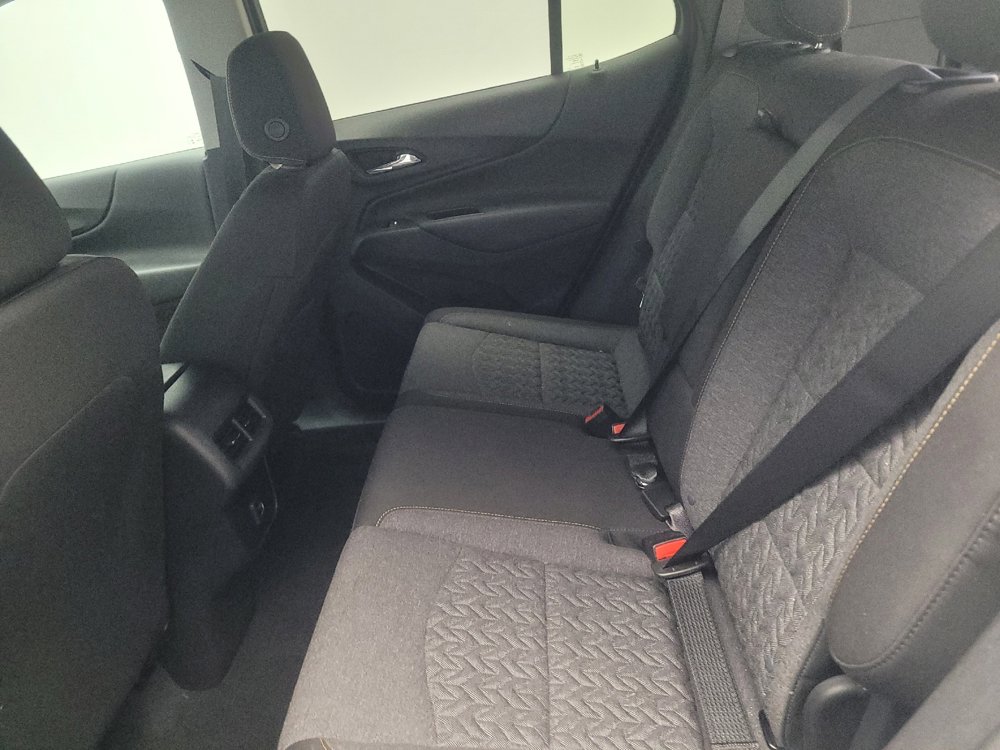Used 2024 Chevrolet Equinox LT w/ LPO, Floor Liner Package FWD image 18