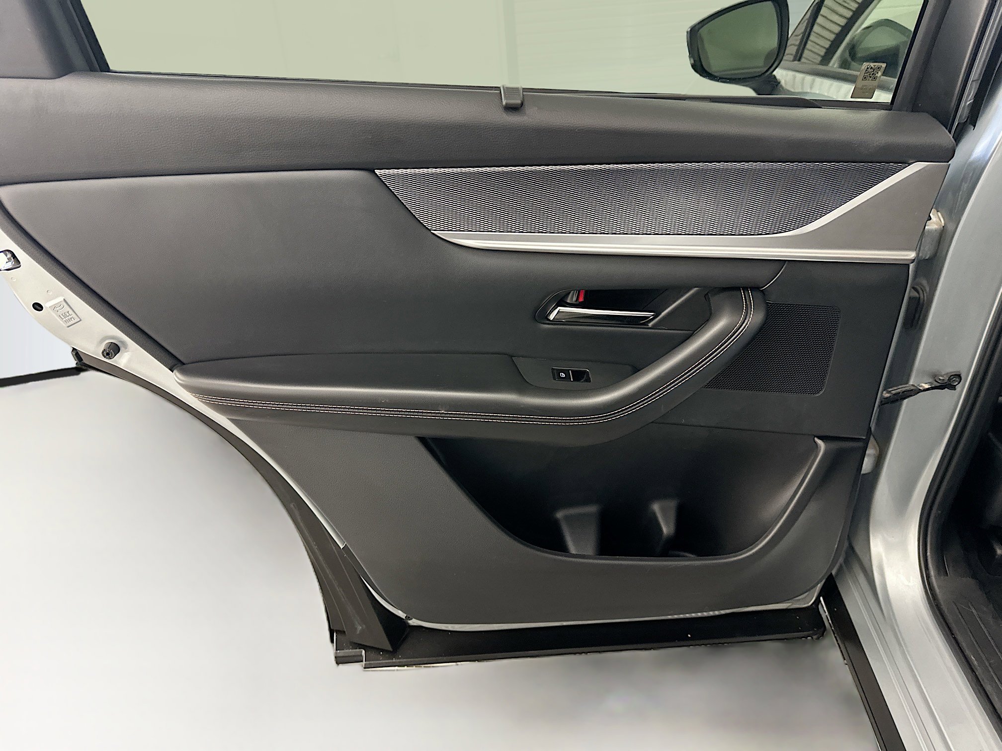 Used 2025 MAZDA CX-90 3.3 Turbo w/ Premium Sport Pkg image 28