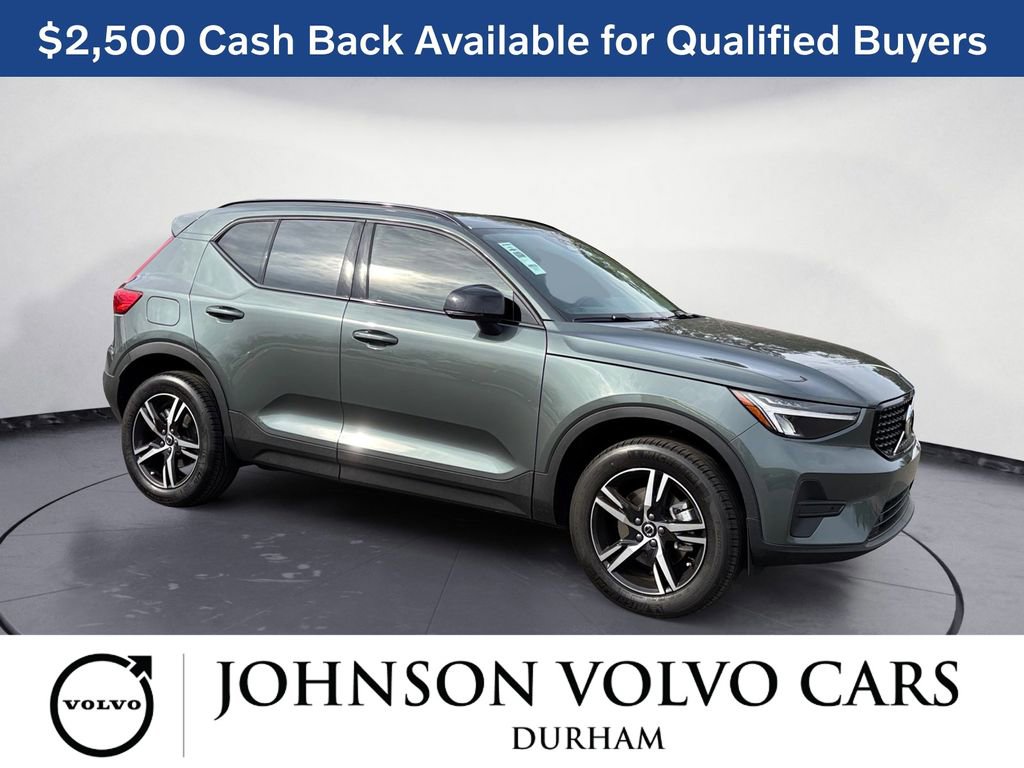 New 2026 Volvo XC40 B4 Core