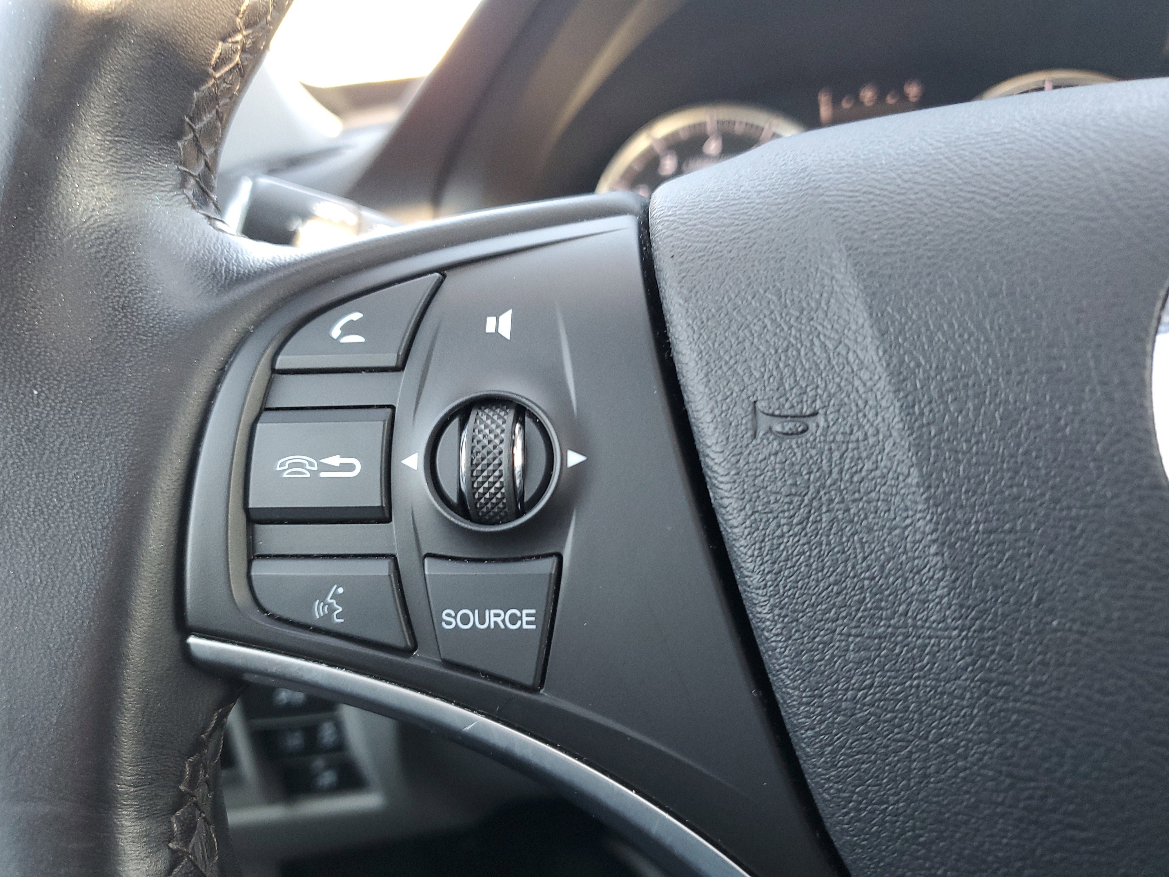 Used 2020 Acura MDX SH-AWD w/ Technology Package image 18