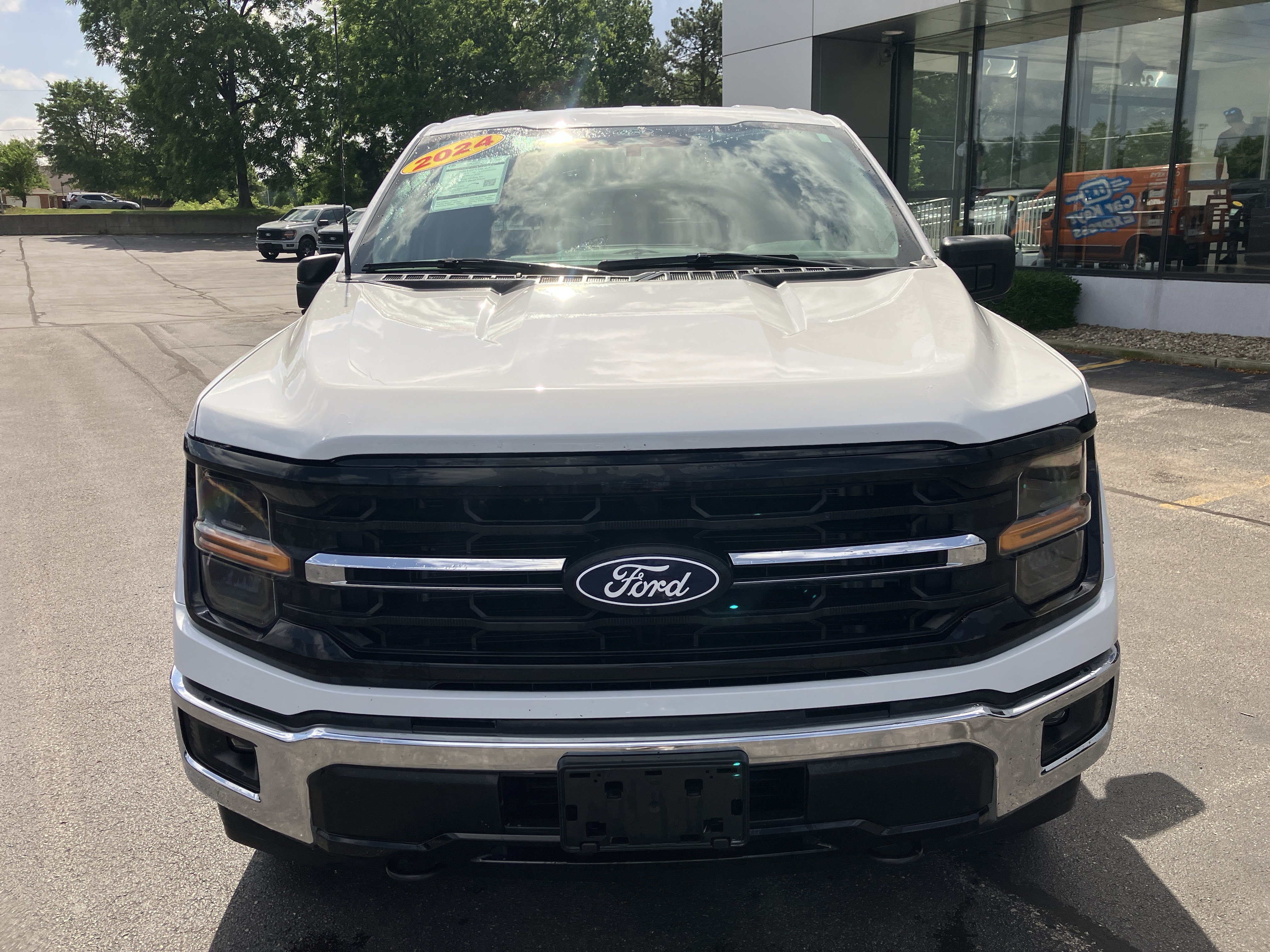 Used 2024 Ford F150 XLT AWD/4WD image 2