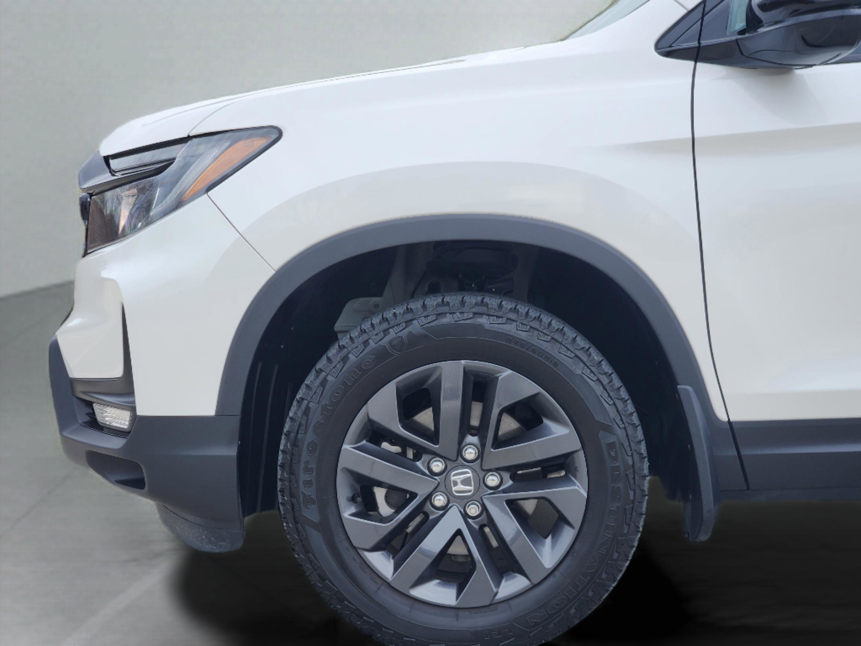 Certified 2025 Honda Ridgeline Sport image 10