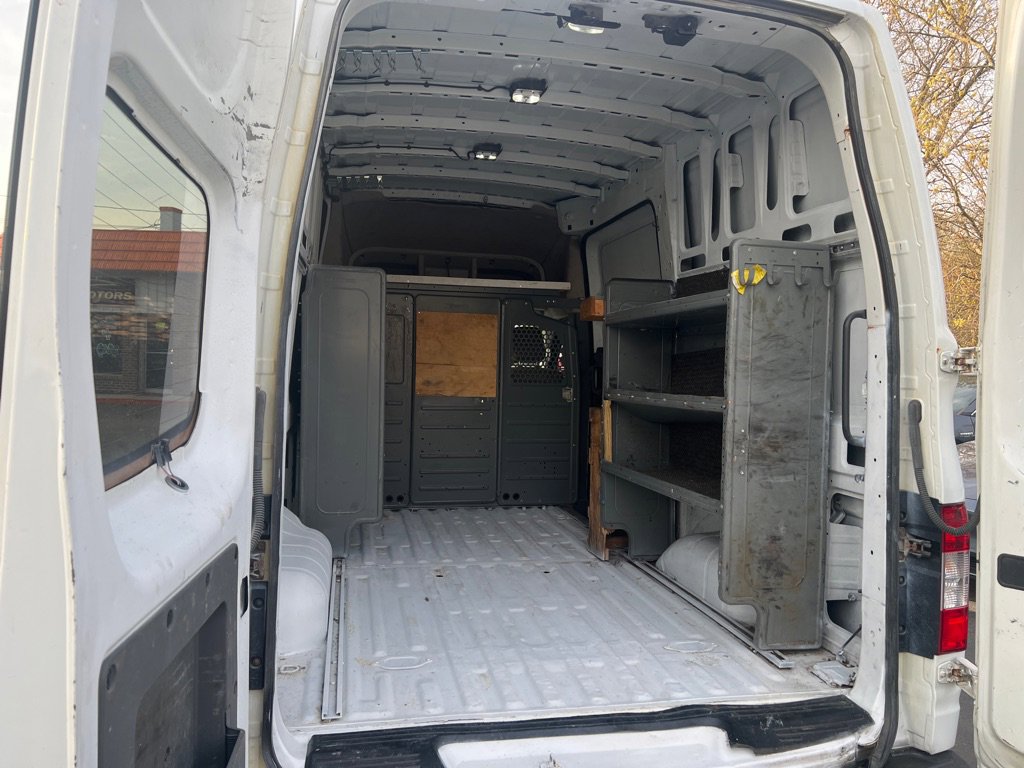 Used 2015 Nissan NV 2500 S w/ Power Package RWD image 5