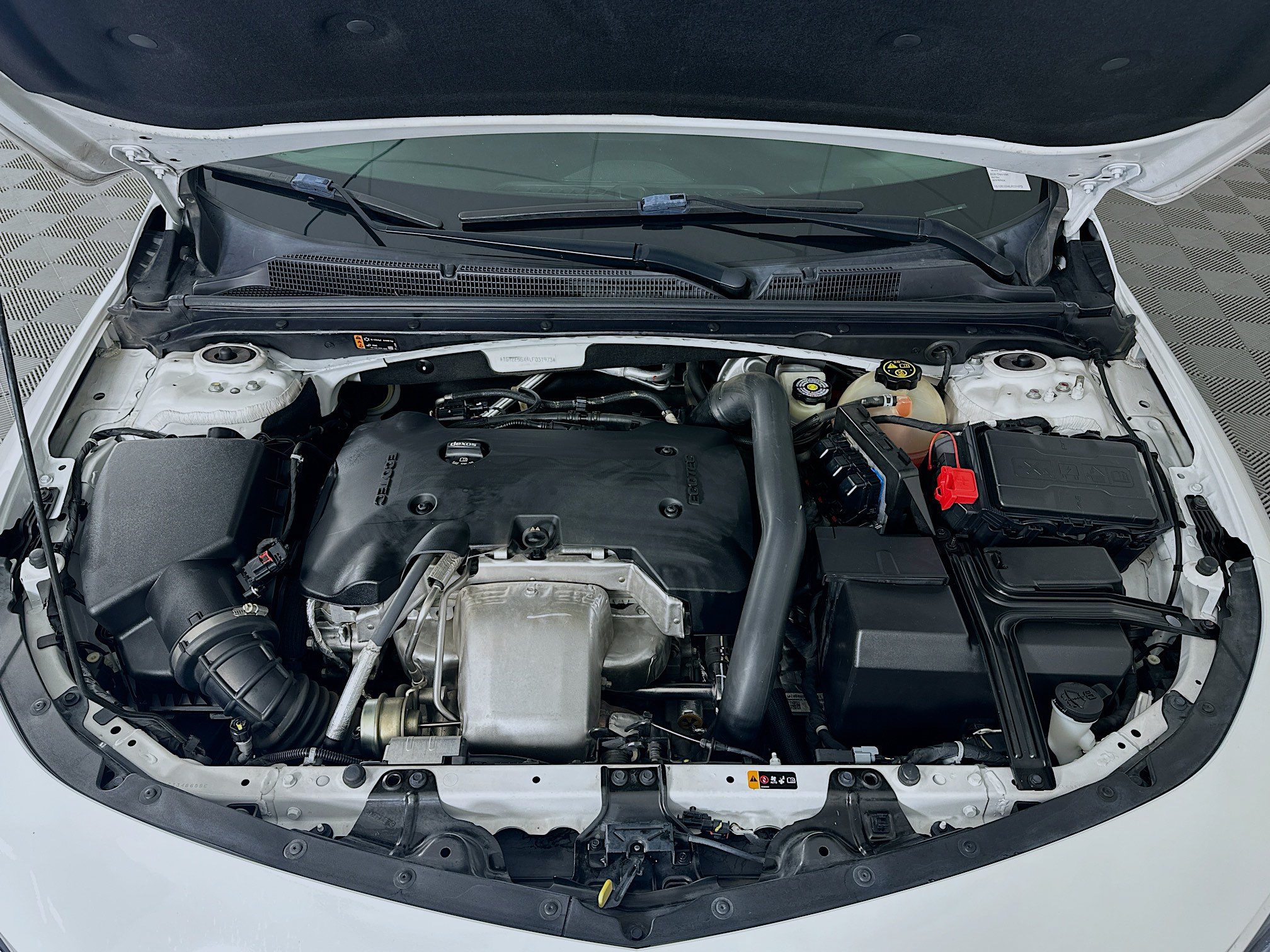 Used 2020 Chevrolet Malibu Premier FWD image 34