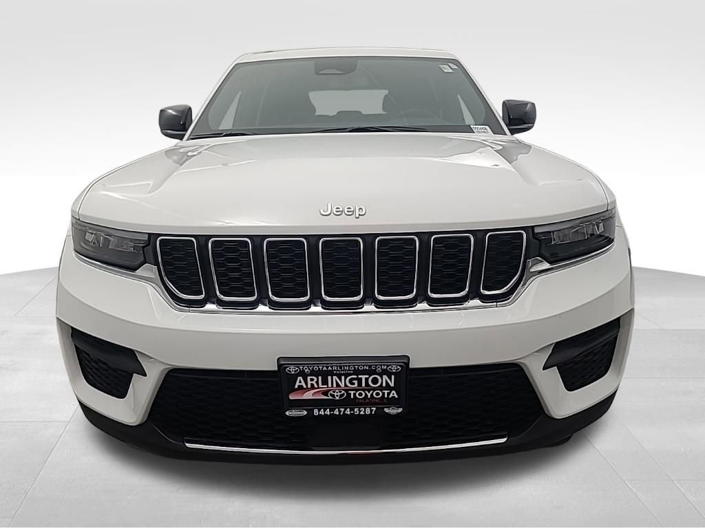 Used 2024 Jeep Grand Cherokee Laredo X image 9