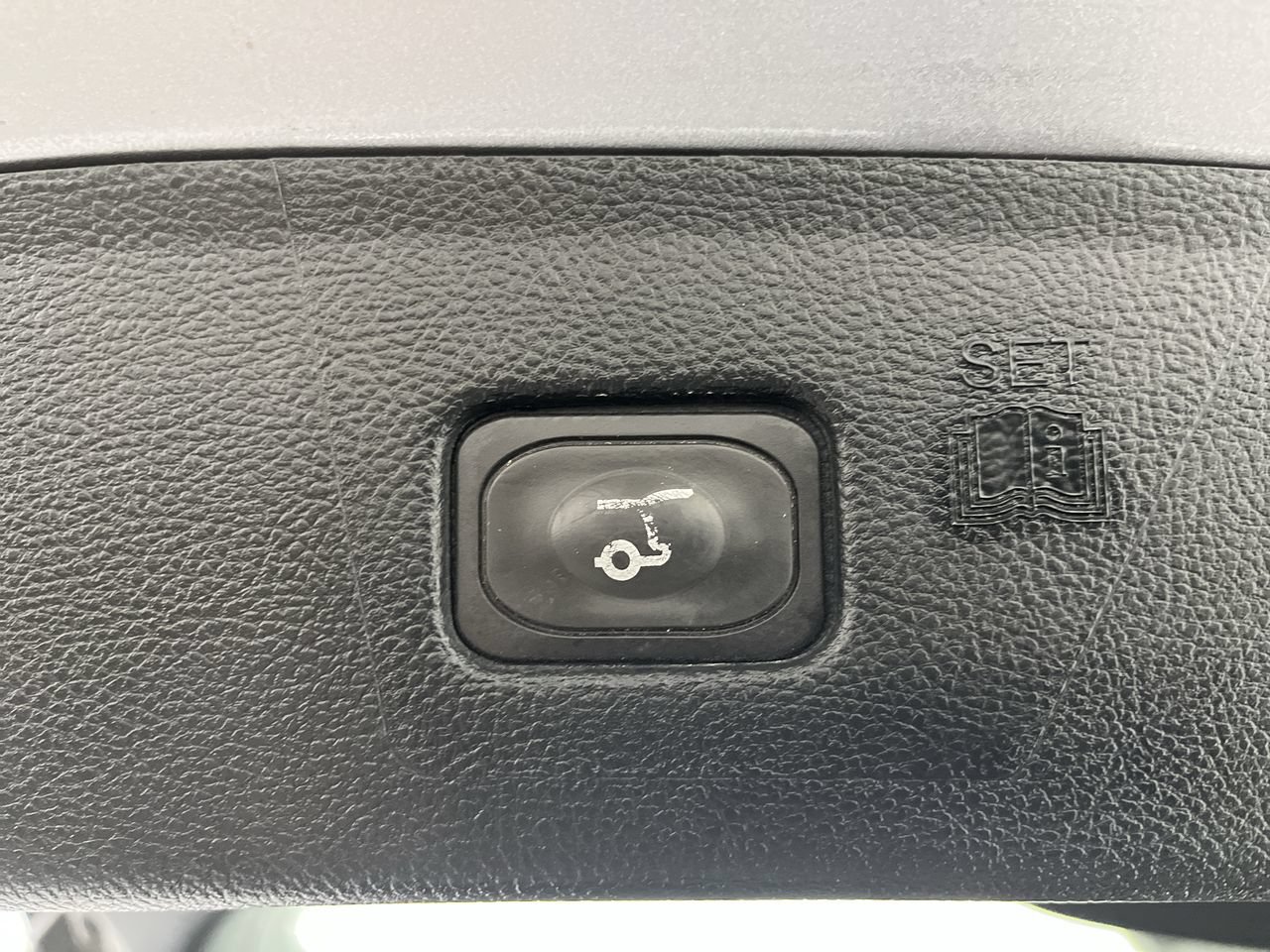 Used 2020 Ford Edge SEL w/ Convenience Package AWD/4WD image 33