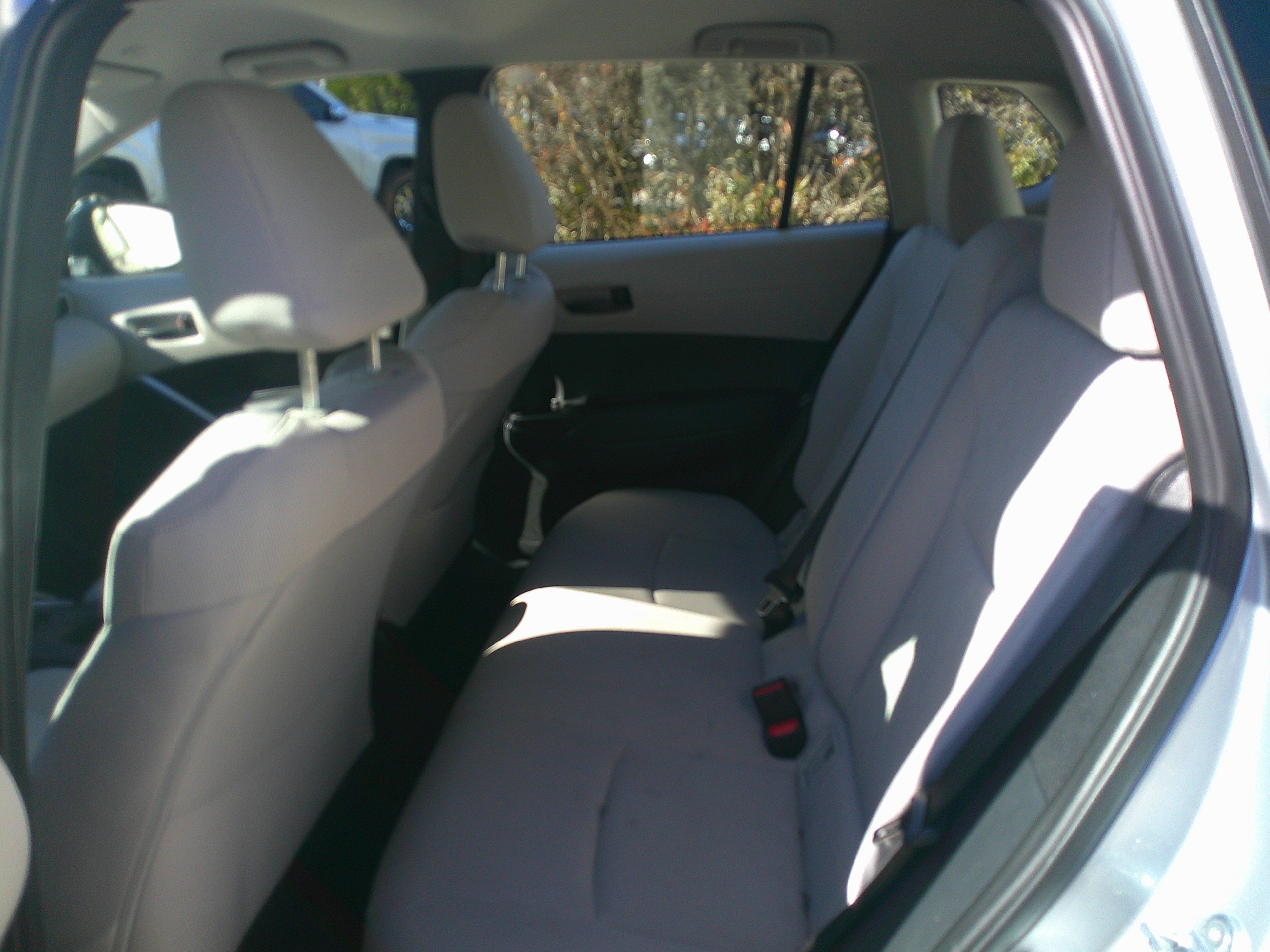 Used 2025 Toyota Corolla Cross L image 29