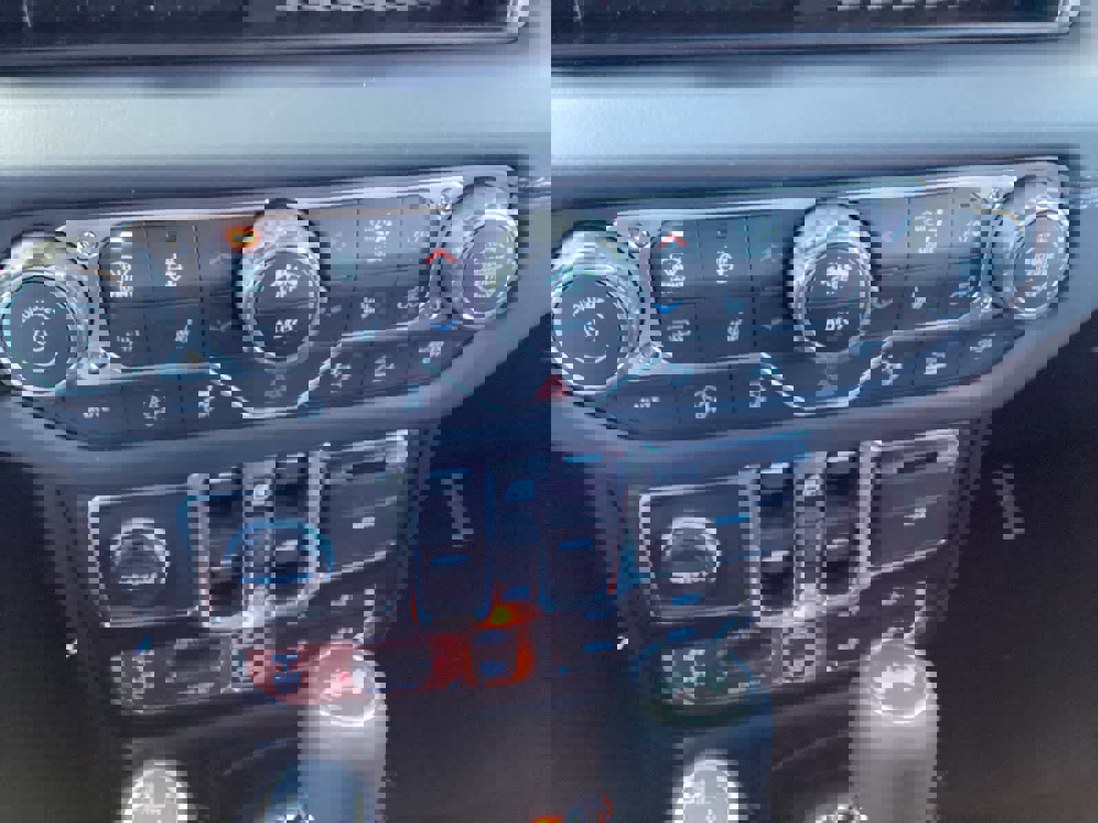 New 2026 Jeep Wrangler Unlimited Rubicon w/ Safety Group image 18