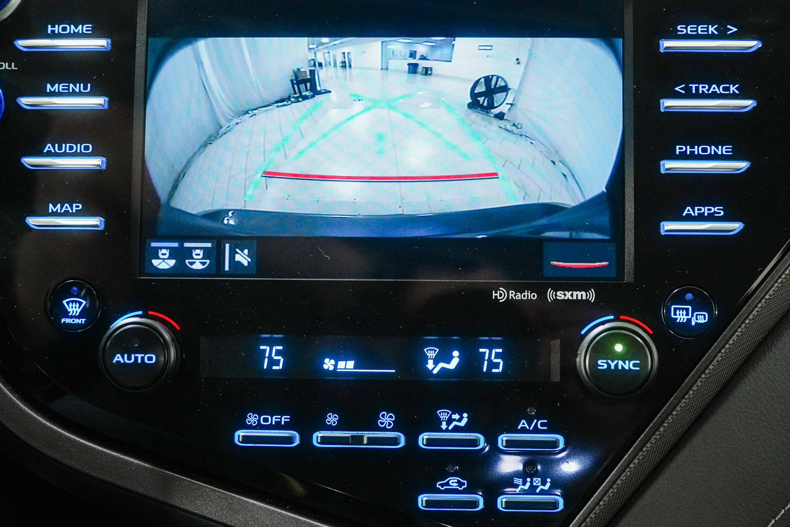 Used 2019 Toyota Camry SE w/ Audio Package FWD image 32