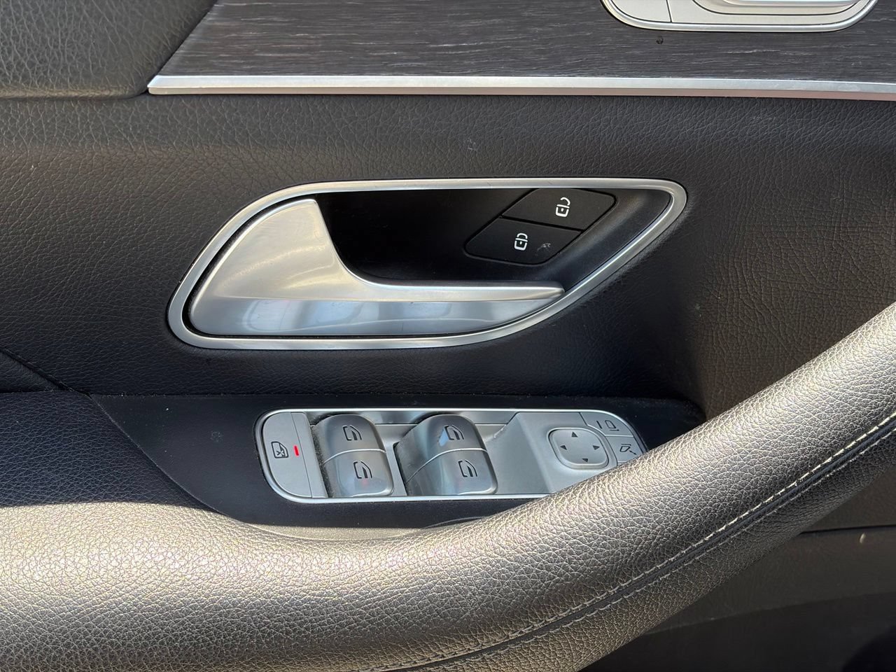 Used 2020 Mercedes-Benz GLE 350 image 6